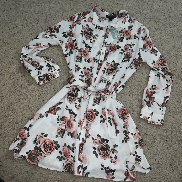 Forever 21 Dresses & Skirts - Forever 21 floral dress